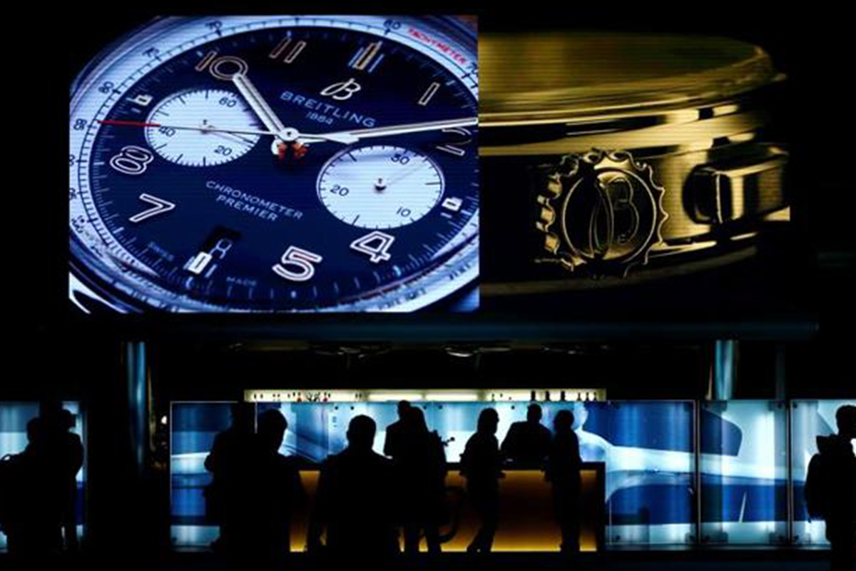 Goldsmith world: investments between watches and e-commerce